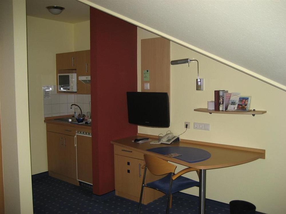 Hotel Ifen Wiesloch Szoba fotó
