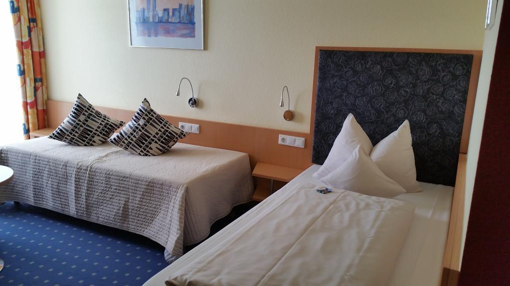 Hotel Ifen Wiesloch Kültér fotó