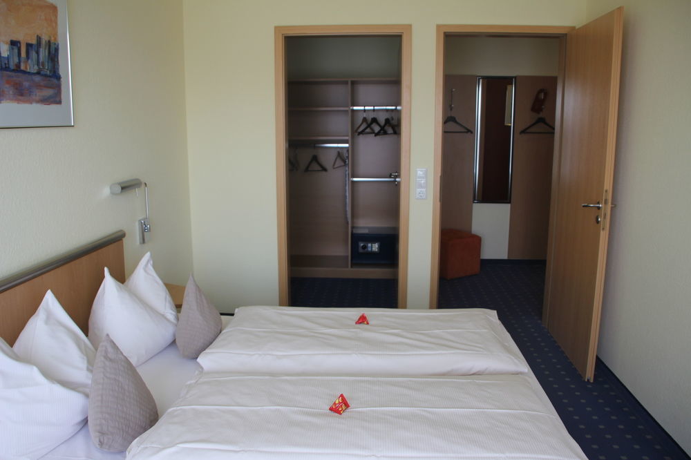 Hotel Ifen Wiesloch Kültér fotó