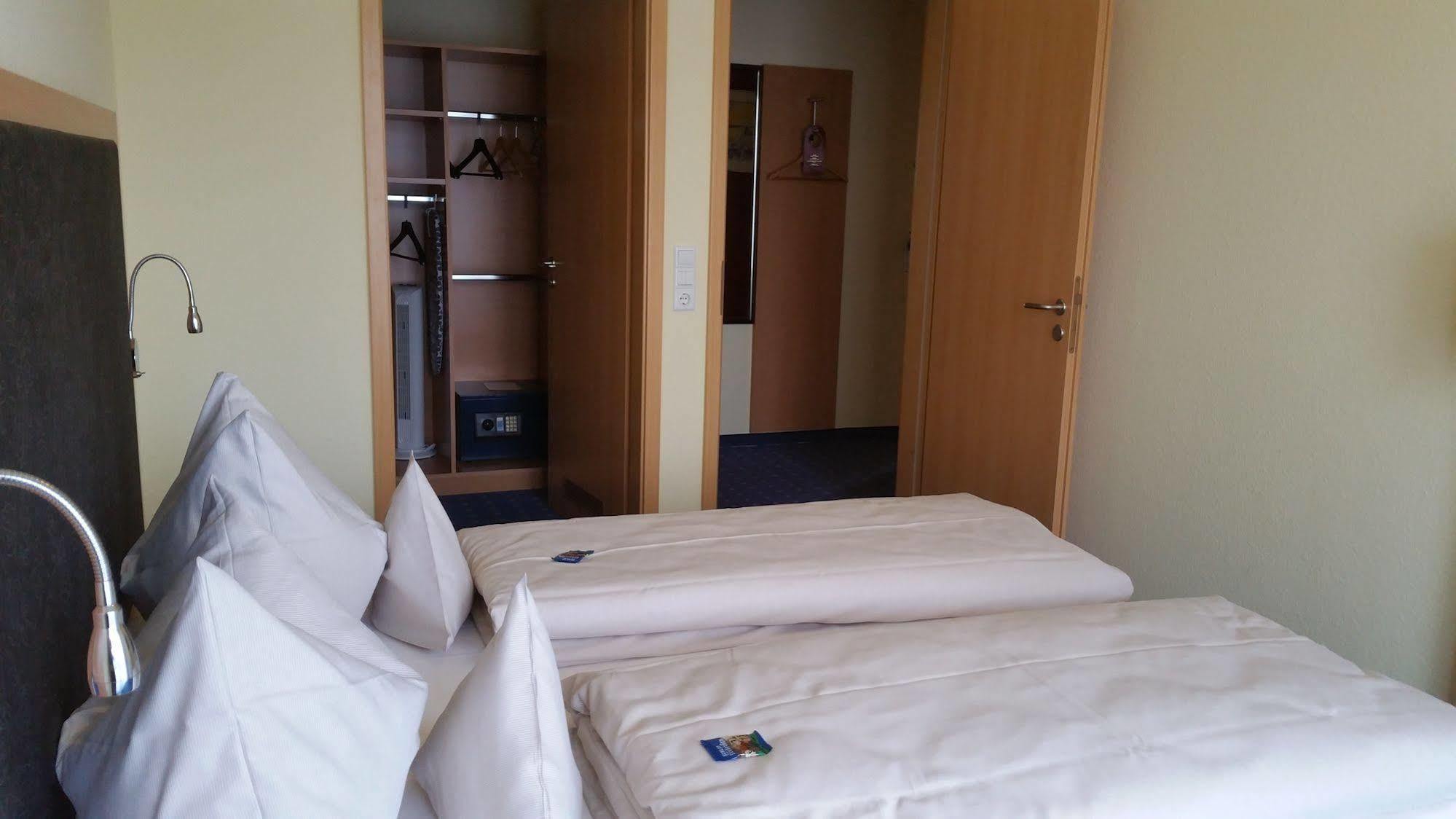 Hotel Ifen Wiesloch Kültér fotó