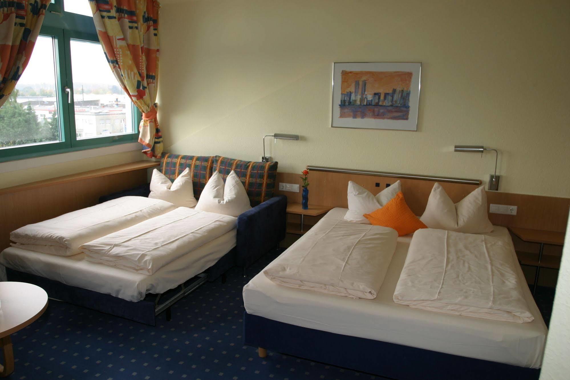 Hotel Ifen Wiesloch Kültér fotó